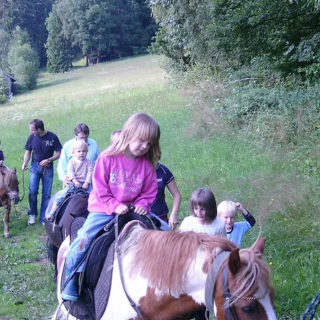 Familienferienhof-fischer Apartamento *